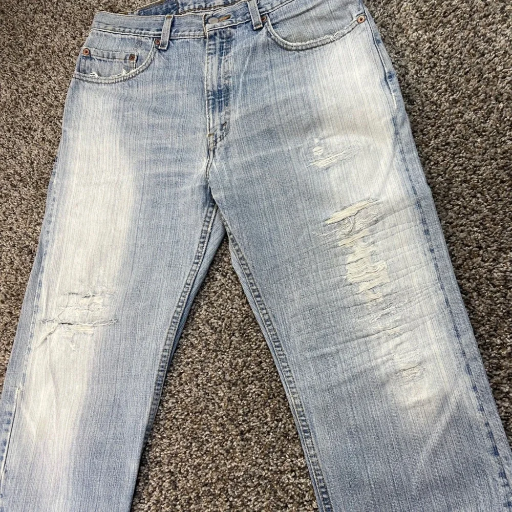 Vintage Levi's 505 Men's 33x33 Jeans Regular Fit Straight Light Wash Distressed‎
